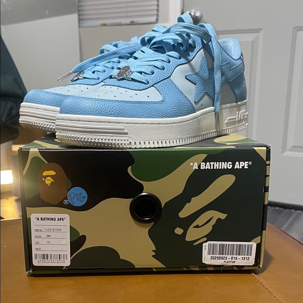 A Bathing Ape BAPE STA Low Top Sneakers sax blue on light blue leather size 10